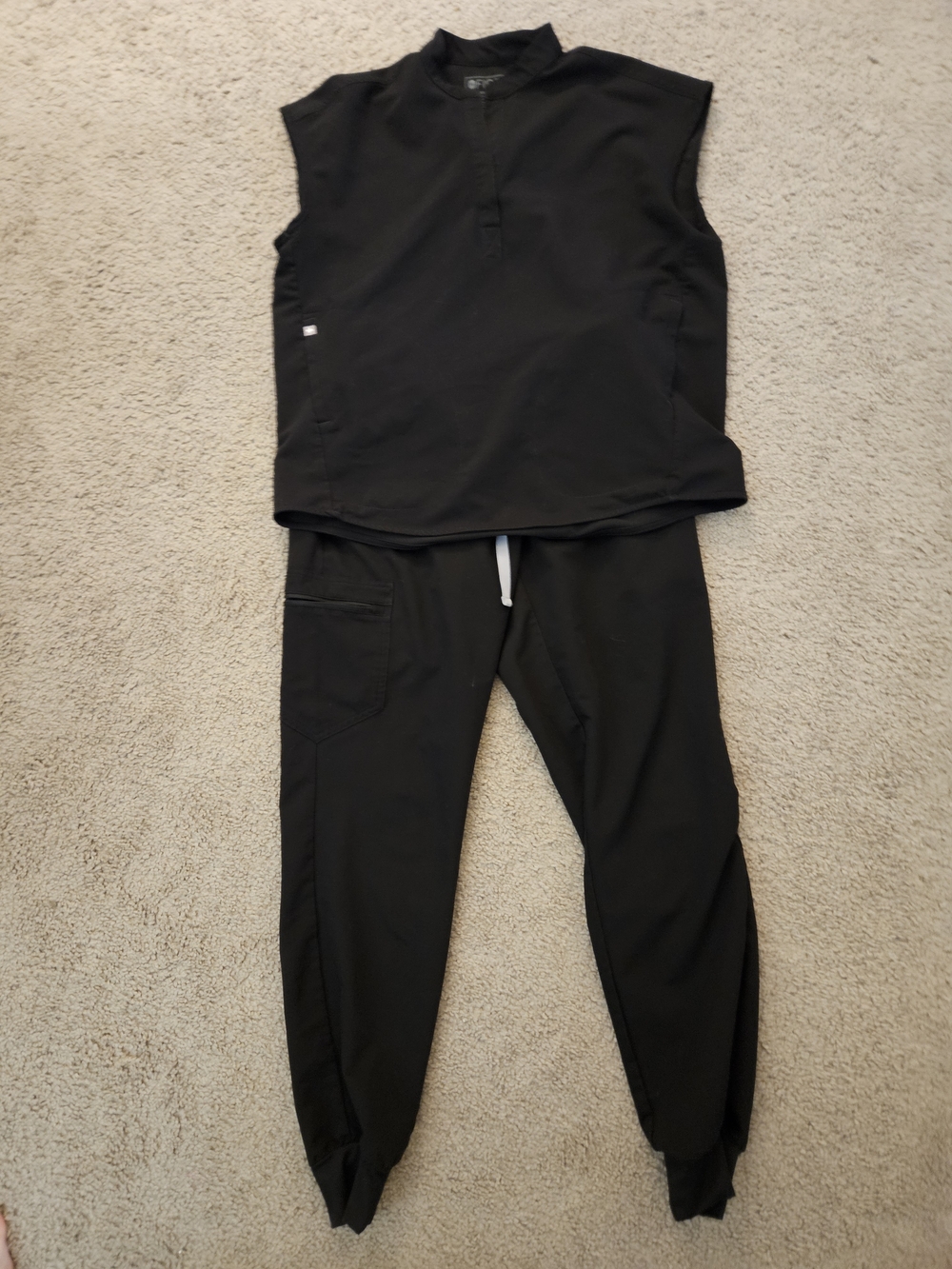 Figs Women's Scrub Set - Black